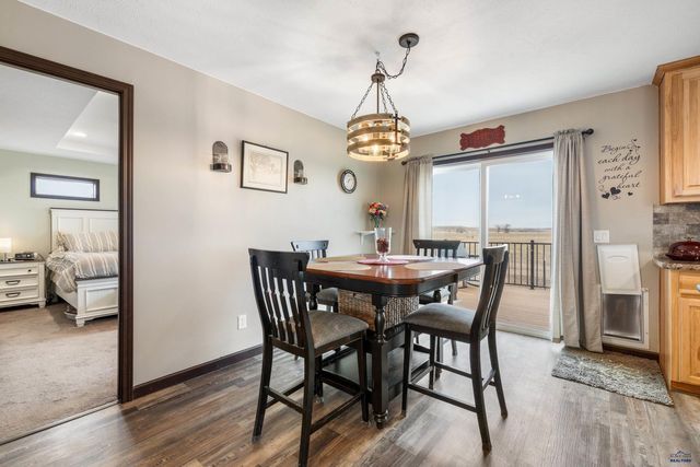 194 FAIRGROUNDS PL, Hermosa, SD 57744