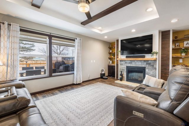 194 FAIRGROUNDS PL, Hermosa, SD 57744