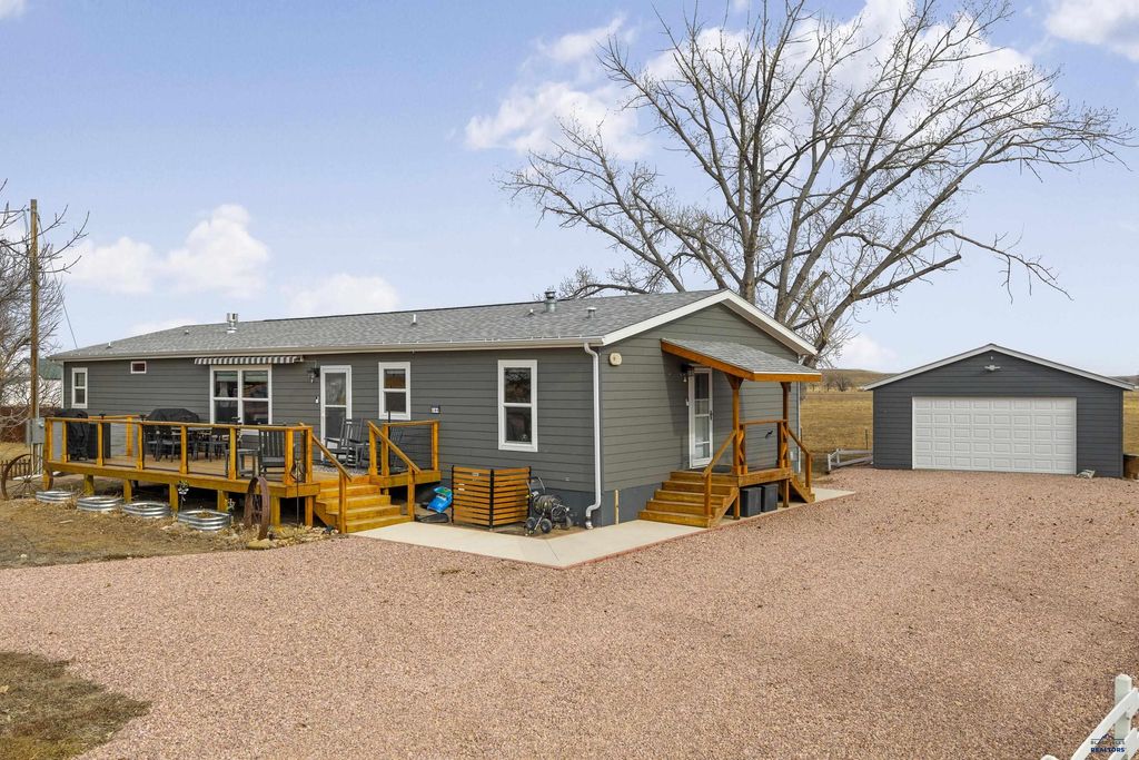 194 FAIRGROUNDS PL, Hermosa, SD 57744