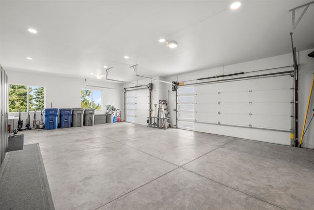 4021 S Ghering Ln, Spokane, WA 99223