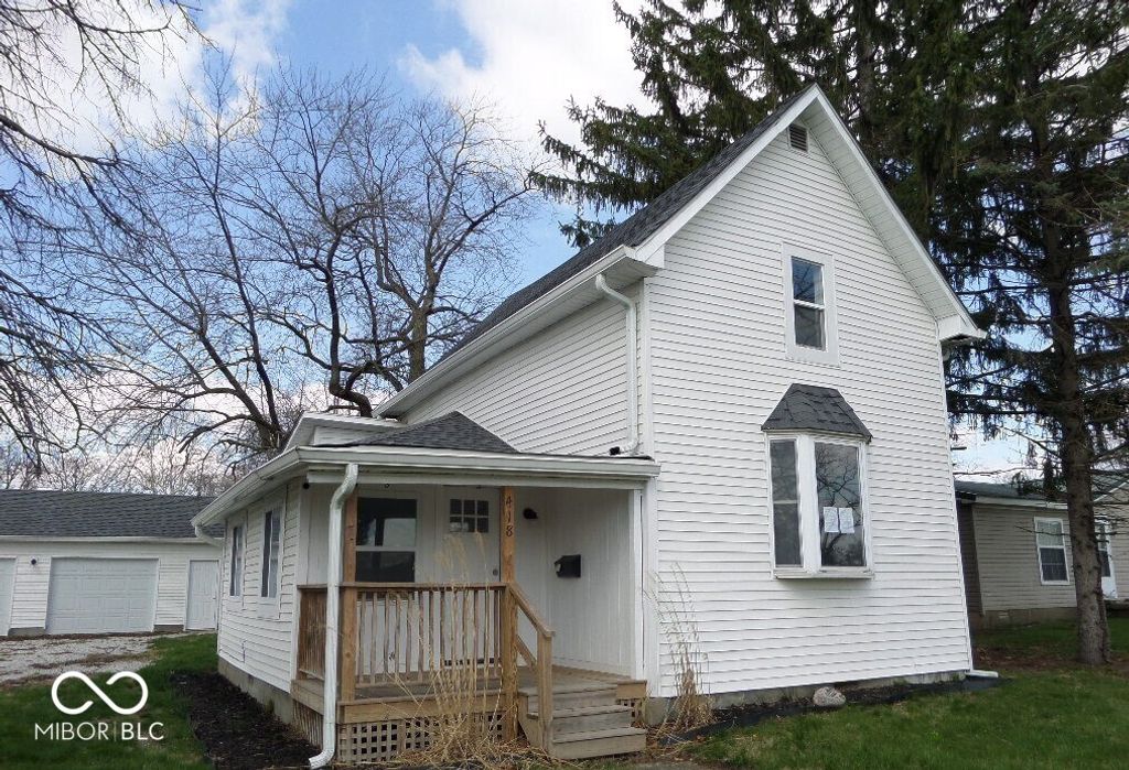418 N 14th Street, Elwood, IN 46036