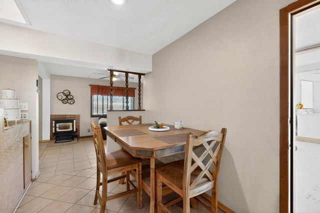 4659 Gordon Road, Los Lunas, NM 87031