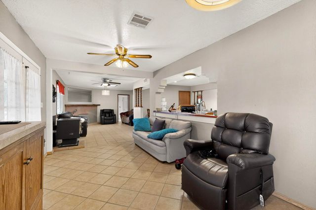 4659 Gordon Road, Los Lunas, NM 87031