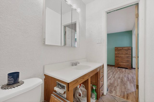 4659 Gordon Road, Los Lunas, NM 87031