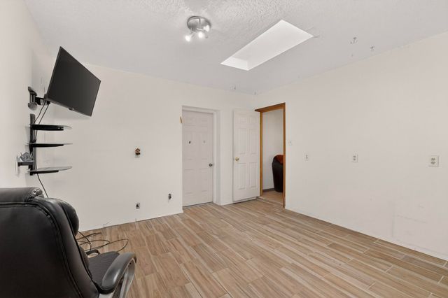 4659 Gordon Road, Los Lunas, NM 87031