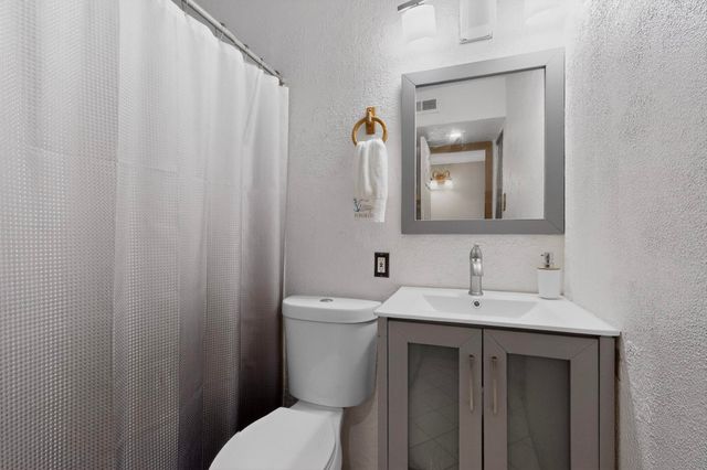 4659 Gordon Road, Los Lunas, NM 87031