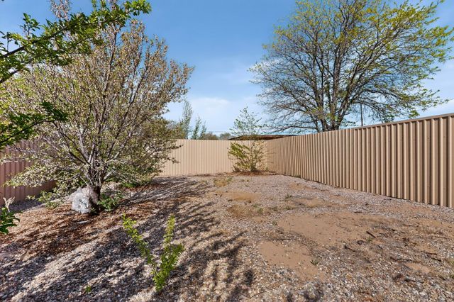 4659 Gordon Road, Los Lunas, NM 87031