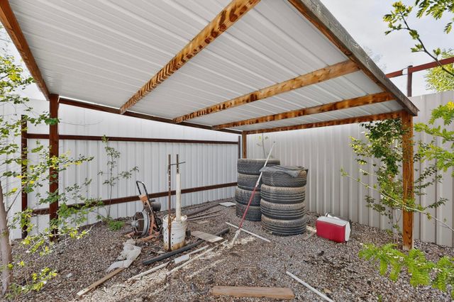 4659 Gordon Road, Los Lunas, NM 87031