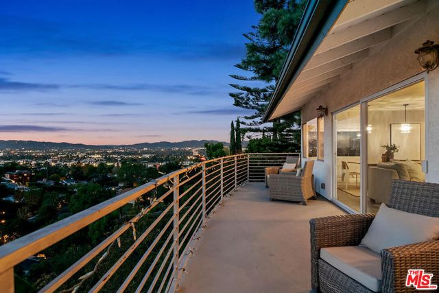 3909 Glenridge Drive, Sherman Oaks, CA 91423