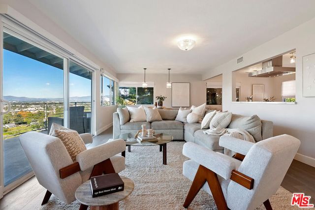 3909 Glenridge Drive, Sherman Oaks, CA 91423