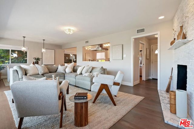 3909 Glenridge Drive, Sherman Oaks, CA 91423