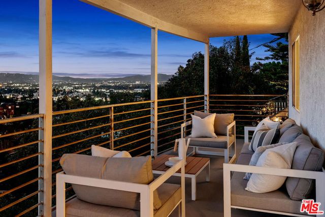 3909 Glenridge Drive, Sherman Oaks, CA 91423