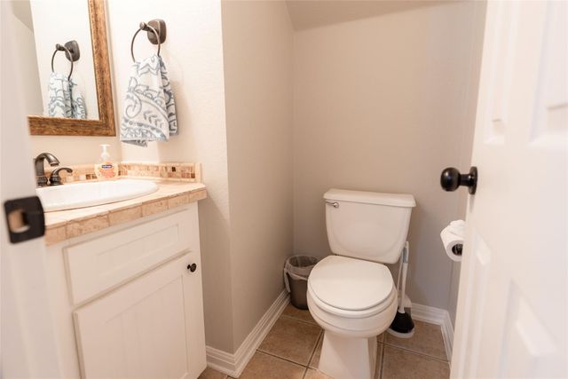 8518 Cahill DR 19, Austin, TX 78729