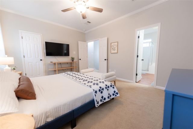 8518 Cahill DR 19, Austin, TX 78729