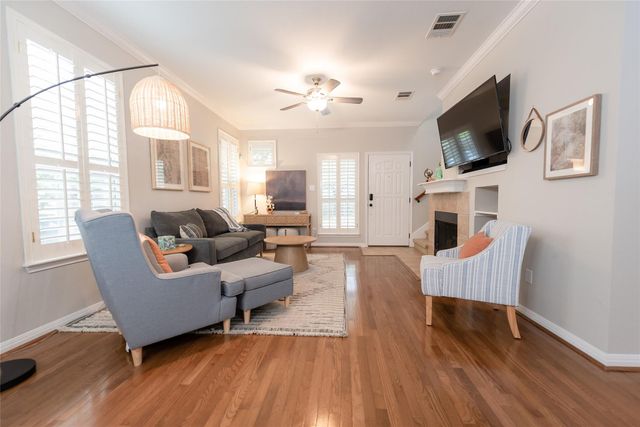 8518 Cahill DR 19, Austin, TX 78729