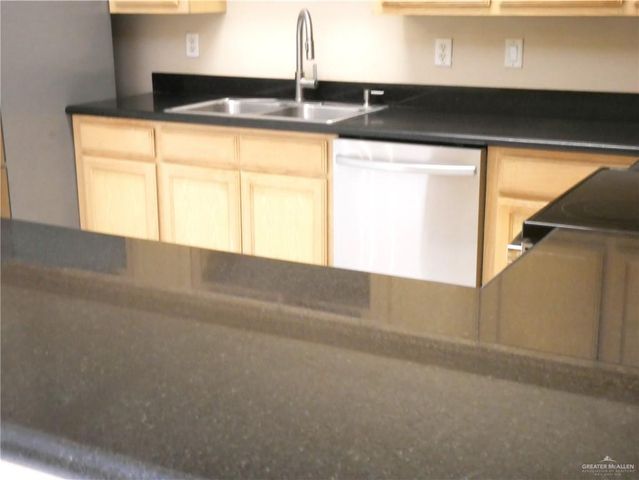 8107 N 27th Lane, Mcallen, TX 78504