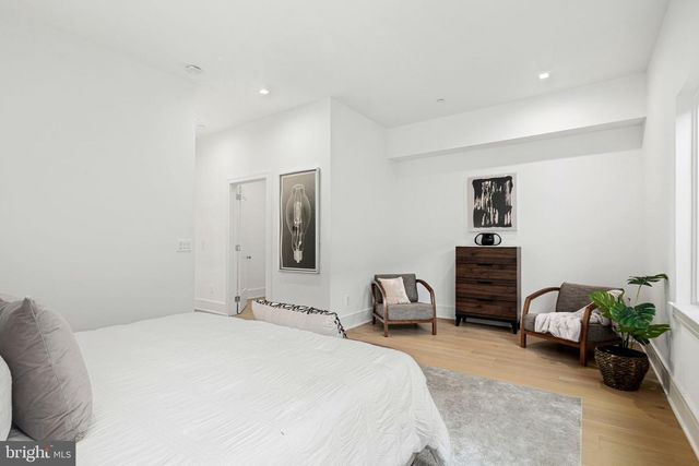 1110 CYPRESS ST, Philadelphia, PA 19107