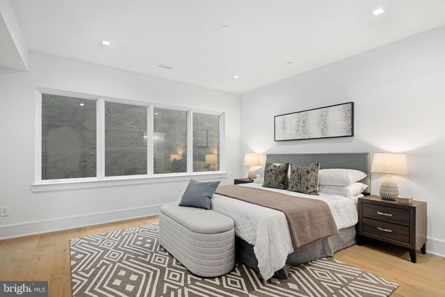 1110 CYPRESS ST, Philadelphia, PA 19107