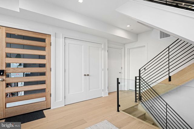 1110 CYPRESS ST, Philadelphia, PA 19107