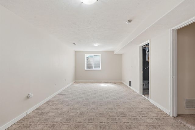 1204 E 6th St, Deer Park, WA 99006