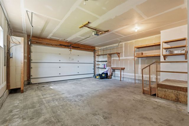 1204 E 6th St, Deer Park, WA 99006