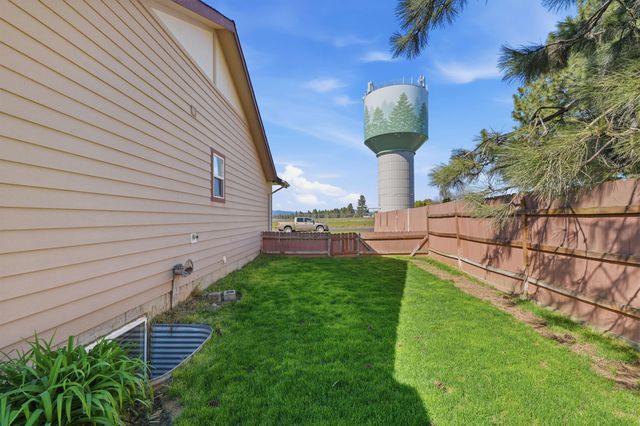 1204 E 6th St, Deer Park, WA 99006