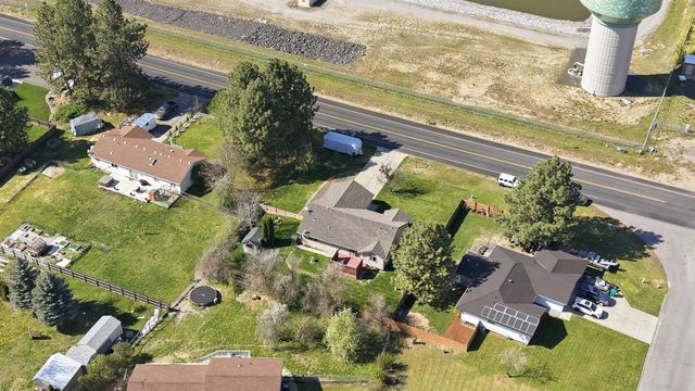 1204 E 6th St, Deer Park, WA 99006