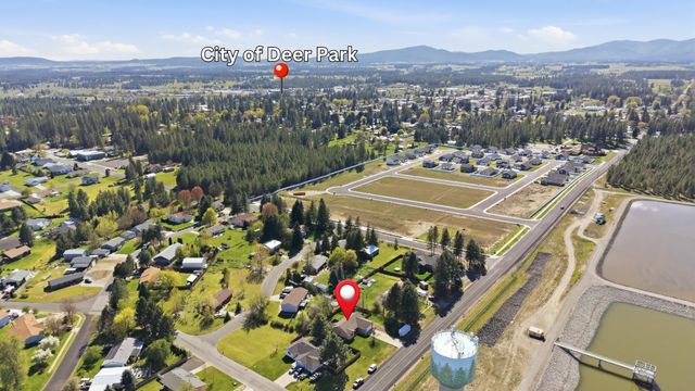 1204 E 6th St, Deer Park, WA 99006