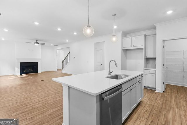 8780 Stratford Oaks Avenue, Ball Ground, GA 30107