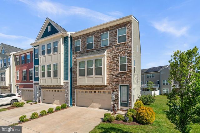 8338 AMBER BEACON CIR, Millersville, MD 21108