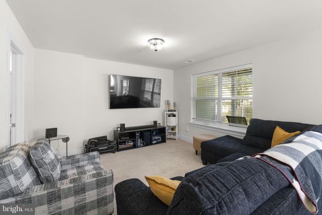 8338 AMBER BEACON CIR, Millersville, MD 21108