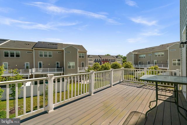 8338 AMBER BEACON CIR, Millersville, MD 21108