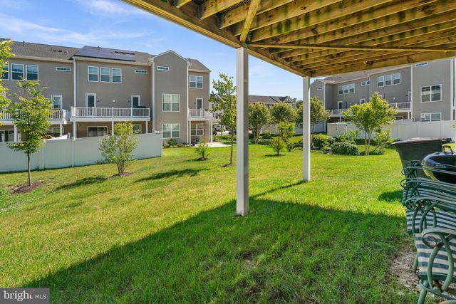 8338 AMBER BEACON CIR, Millersville, MD 21108