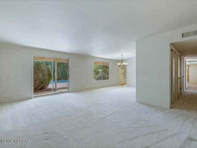 3401 N Calle De Beso, Tucson, AZ 85750