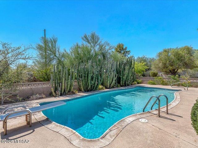 3401 N Calle De Beso, Tucson, AZ 85750