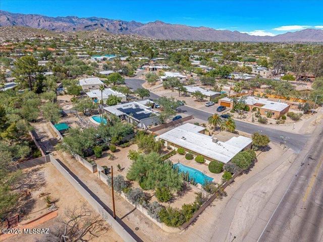 3401 N Calle De Beso, Tucson, AZ 85750