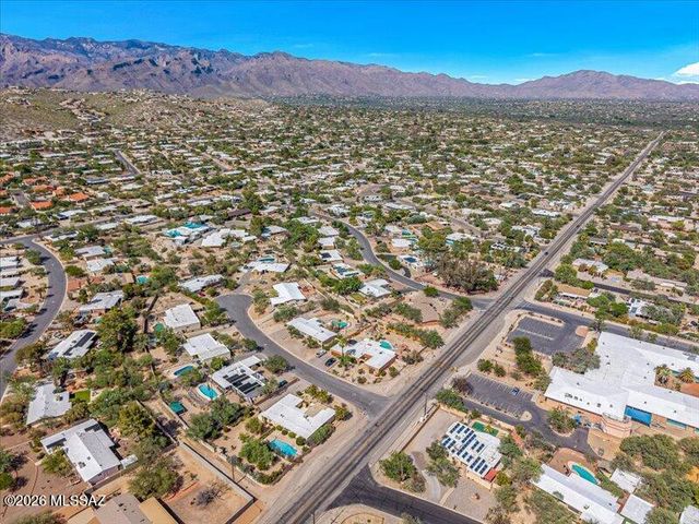 3401 N Calle De Beso, Tucson, AZ 85750