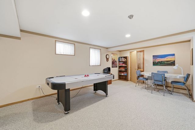 871 Laurel Bay, New Lenox, IL 60451