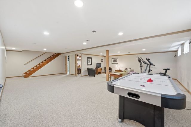 871 Laurel Bay, New Lenox, IL 60451