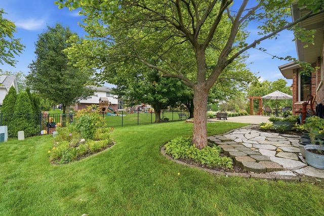 871 Laurel Bay, New Lenox, IL 60451