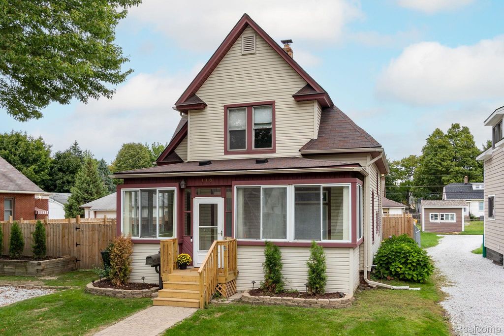 116 Scott Boulevard, Mt. Clemens, MI 48043
