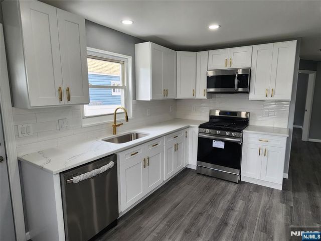 111 Church Street, Lodi, NJ 07644