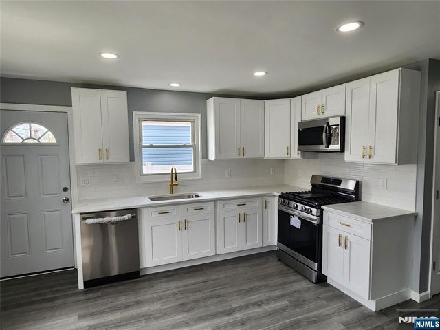 111 Church Street, Lodi, NJ 07644