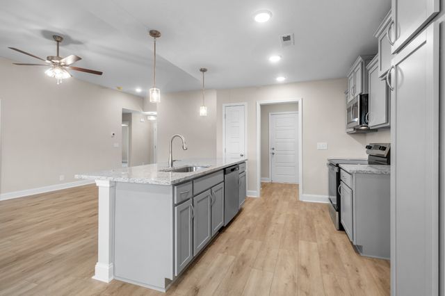 1430 Dan Brown Dr, Clarksville, TN 37042