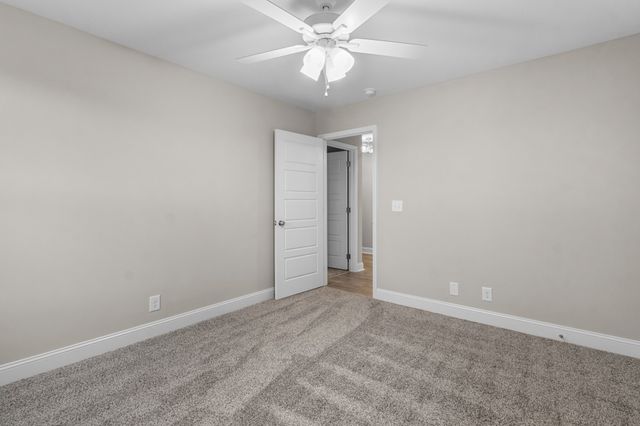 1430 Dan Brown Dr, Clarksville, TN 37042