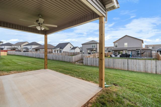 1430 Dan Brown Dr, Clarksville, TN 37042