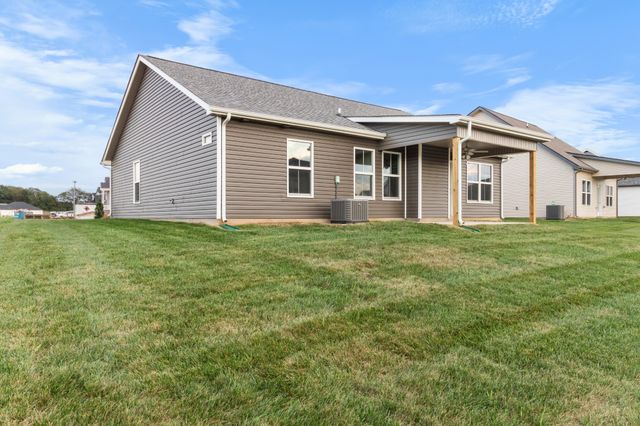 1430 Dan Brown Dr, Clarksville, TN 37042