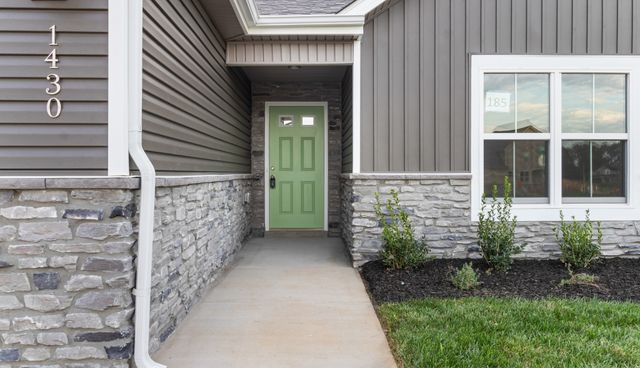 1430 Dan Brown Dr, Clarksville, TN 37042