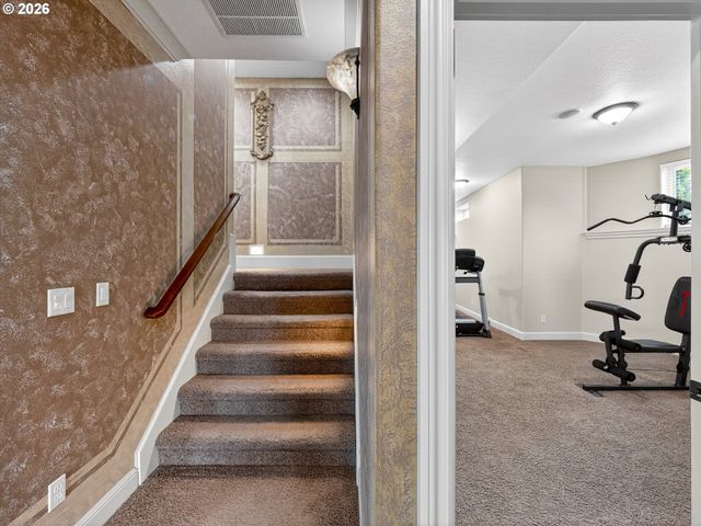 9223 Se 139TH Ave, Happy Valley, OR 97086