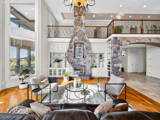 9223 Se 139TH Ave, Happy Valley, OR 97086